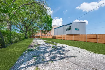 1704 S Jennings Avenue, Fort Worth, TX 76110 - Photo 24