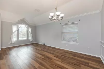 6513 Redwood Lane, The Colony, TX 75056 - Photo 4