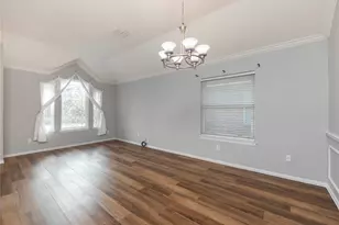 6513 Redwood Ln, The Colony, TX 75056 - Photo 4