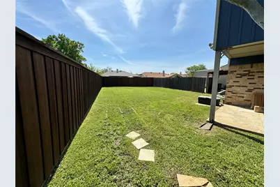 2610 Fallcreek Circle, Carrollton, TX 75006 - Photo 26