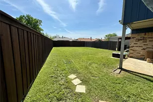 2610 Fallcreek Cir, Carrollton, TX 75006 - Photo 26