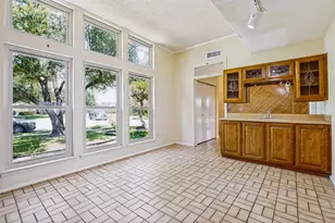 2610 Fallcreek Cir, Carrollton, TX 75006 - Photo 2