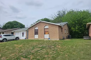 1509 Rebecca Ln, Arlington, TX 76014 - Photo 2