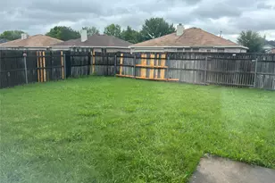 140 Rolling Hills Pl, Lancaster, TX 75146 - Photo 18