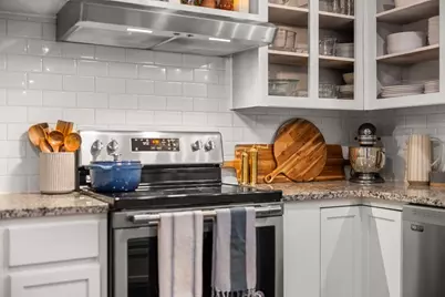 321 Oklahoma Avenue, Hewitt, TX 76643 - Photo 10