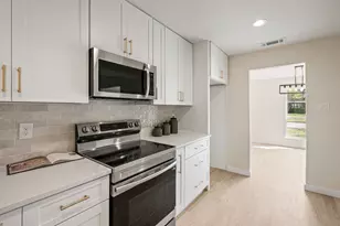 1934 Vista Oaks Dr, Carrollton, TX 75007 - Photo 6