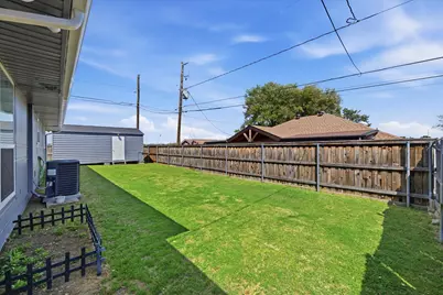 1728 S Bent Tree Trail, Grand Prairie, TX 75052 - Photo 18