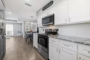 1728 S Bent Tree Trail, Grand Prairie, TX 75052 - Photo 10