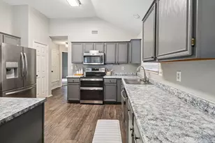 6700 Towerwood Dr, Arlington, TX 76001 - Photo 10