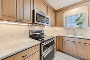 213 E 3rd St, Keene, TX 76059 - Photo 10