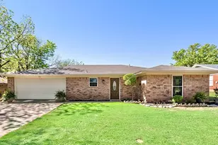 213 E 3rd St, Keene, TX 76059 - Photo 1