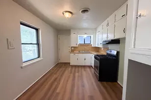 118 Brazos St, Garland, TX 75041 - Photo 8