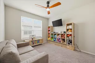 924 Ravenwood Ln, Van Alstyne, TX 75495 - Photo 16