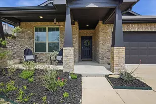 924 Ravenwood Ln, Van Alstyne, TX 75495 - Photo 4