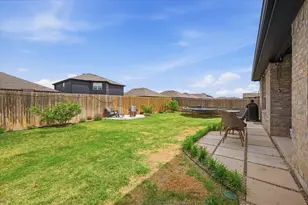 924 Ravenwood Ln, Van Alstyne, TX 75495 - Photo 28