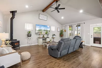 208 N Oak Lane, Tolar, TX 76476 - Photo 6