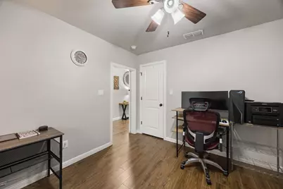 208 N Oak Lane, Tolar, TX 76476 - Photo 4