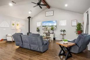 208 N Oak Ln, Tolar, TX 76476 - Photo 8