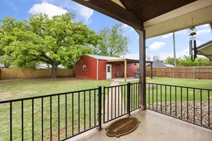 208 N Oak Ln, Tolar, TX 76476 - Photo 24