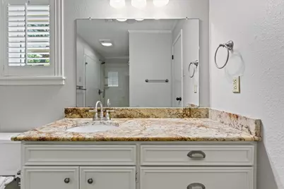 10014 Burgundy Drive, Woodway, TX 76712 - Photo 18