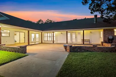 10014 Burgundy Drive, Woodway, TX 76712 - Photo 26