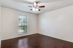 5902 Marvin Loving Dr, Garland, TX 75043 - Photo 14