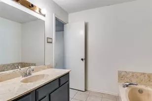 5902 Marvin Loving Dr, Garland, TX 75043 - Photo 22