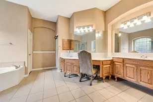 663 Links View Ct, Grand Prairie, TX 75052 - Photo 16