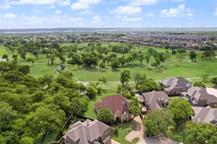 663 Links View Ct, Grand Prairie, TX 75052 - Photo 2