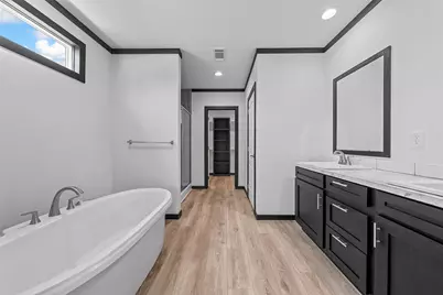 202 N 6th Street, Mount Calm, TX 76673 - Photo 8