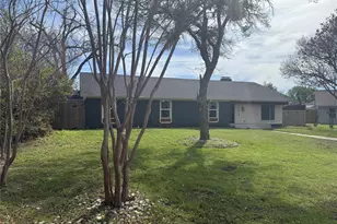 2517 Canterbury Ct, Carrollton, TX 75006 - Photo 2