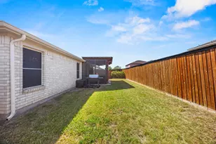 2464 Silverado Trail, Grand Prairie, TX 75052 - Photo 22
