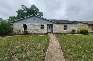 2822 Chariot Ln, Garland, TX 75044 - Photo 1