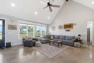 4095 Agnes Cir, Springtown, TX 76082 - Photo 4