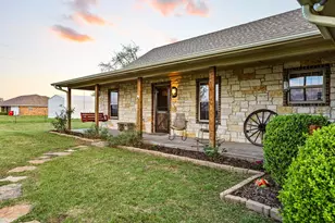 420 Co Rd 4825, Leonard, TX 75452 - Photo 1