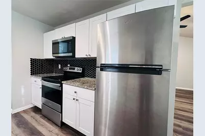 525 Cole Avenue, Saginaw, TX 76179 - Photo 6