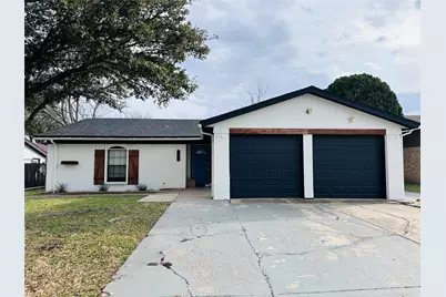 525 Cole Avenue, Saginaw, TX 76179 - Photo 1