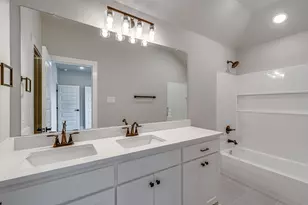 924 Cooksey Ct, Grandview, TX 76050 - Photo 16