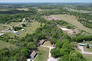 277 Kelly Brook Ln, Weatherford, TX 76087 - Photo 32