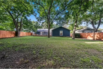 4104 Austin Avenue, Waco, TX 76710 - Photo 38