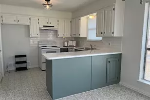 202 S Sendero Dr, Decatur, TX 76234 - Photo 1