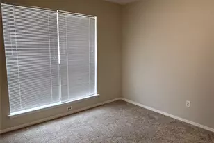 202 S Sendero Dr, Decatur, TX 76234 - Photo 18