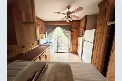 320 Hillside Lane, Valley View, TX 76272 - Photo 10