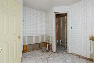 1923 Ramada Dr, Waco, TX 76712 - Photo 12