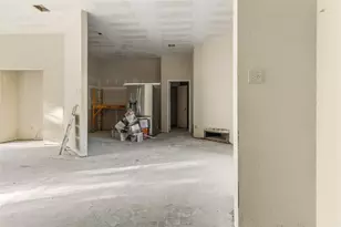 1923 Ramada Dr, Waco, TX 76712 - Photo 4