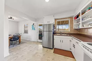 1501 Kirkwood Dr, Garland, TX 75041 - Photo 10