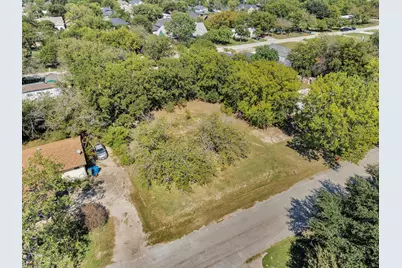 117 Sycamore Lane, Roanoke, TX 76262 - Photo 2