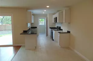 2918 Ashglen Dr, Garland, TX 75043 - Photo 6