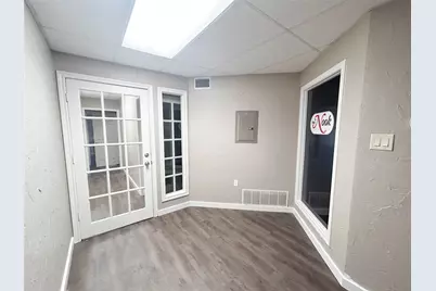 1905 W Ennis Avenue #204, Ennis, TX 75119 - Photo 14