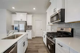 821 Apeldoorn Trl, Little Elm, TX 75068 - Photo 4